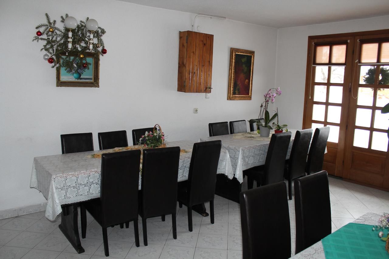 Гостевой дом Pensiunea Iulia Бран-48